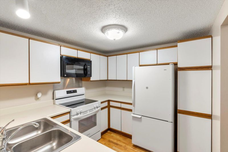 8025 Xerxes Ave S #214, Minneapolis, MN 55431