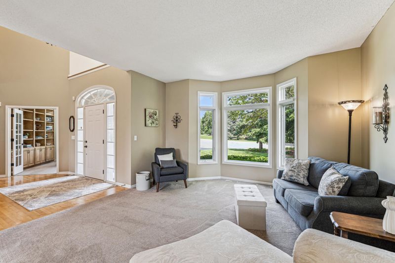 8800 Boulder Rise, Eden Prairie, MN 55347