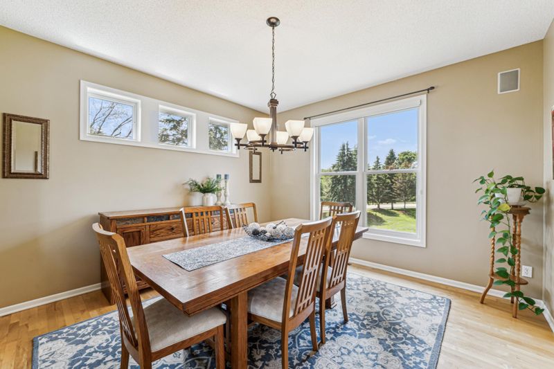 8800 Boulder Rise, Eden Prairie, MN 55347