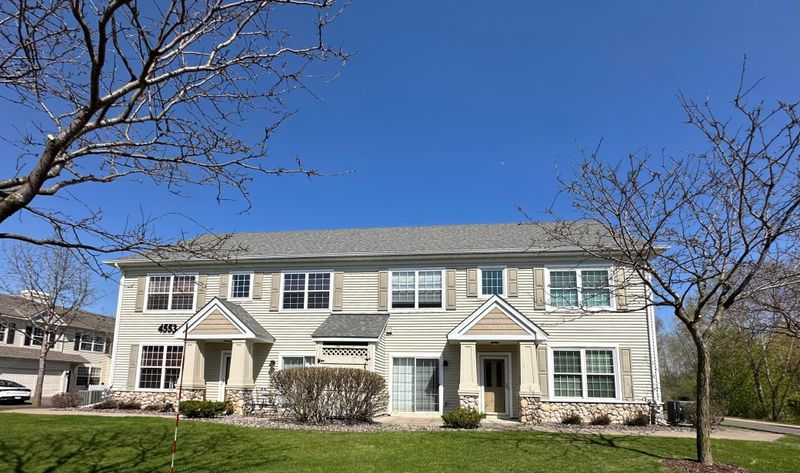 4553 Victor Pa #1, Hugo, MN 55038