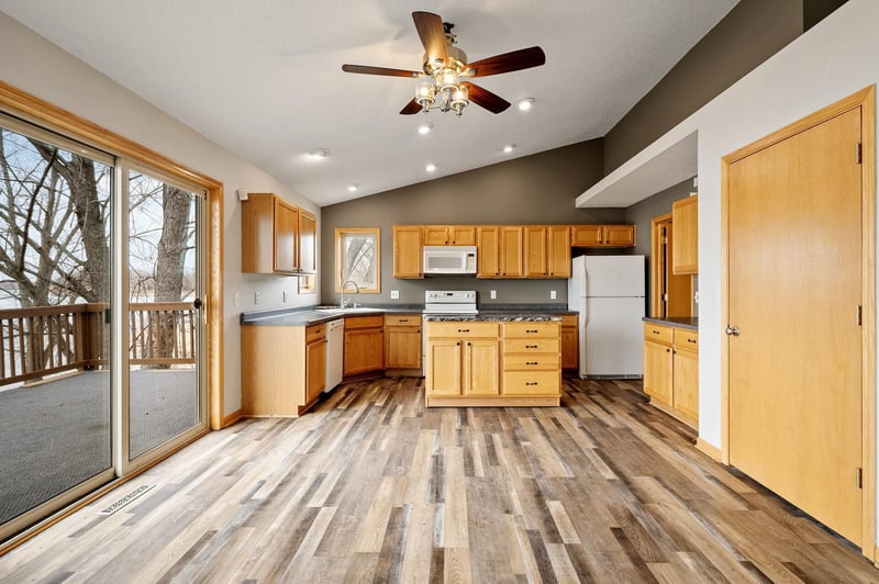 50134 Bayside Ave, Rush City, MN 55069