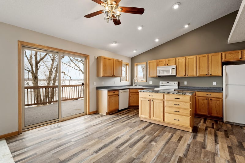 50134 Bayside Ave, Rush City, MN 55069