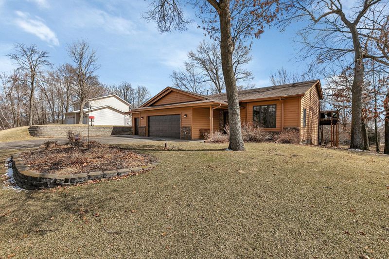 3744 Sterling Dr, Saint Cloud, MN 56301