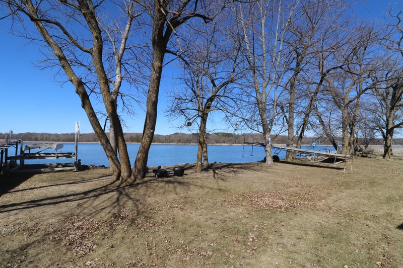 18497 Emerson Trl, Burtrum, MN 56318