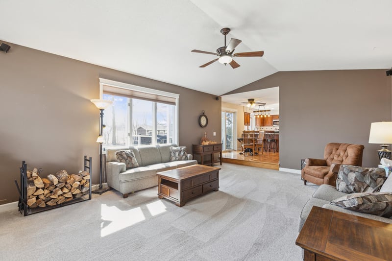5829 Three Oaks Ave, Maple Plain, MN 55359