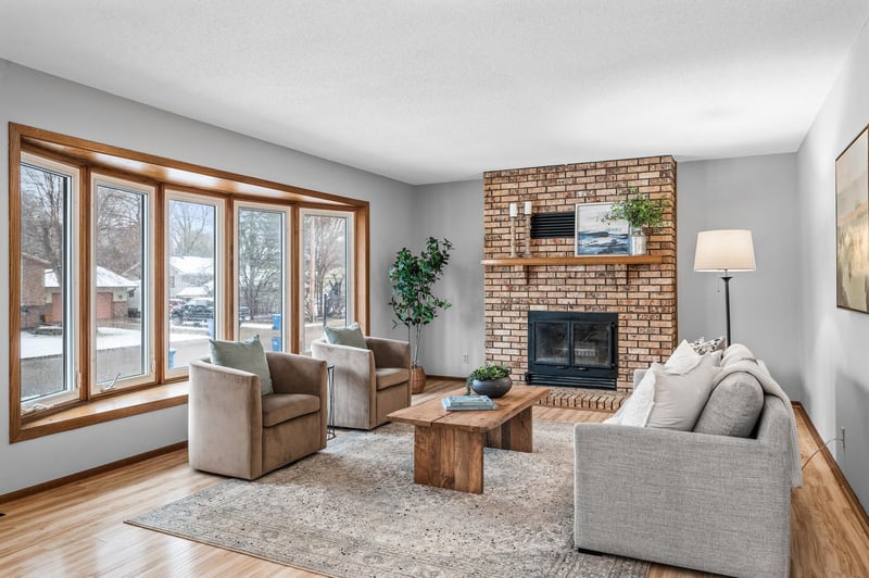 3593 English St, Vadnais Heights, MN 55110
