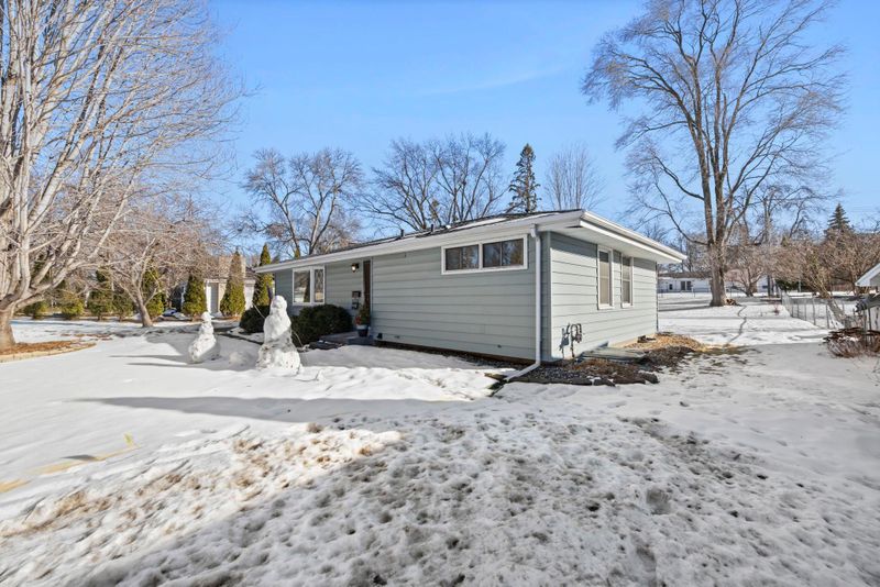 4401 Morris Ln, Bloomington, MN 55437