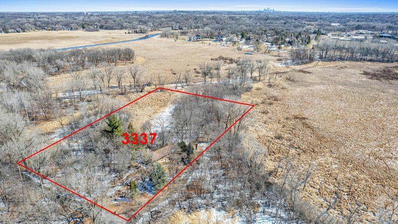 3337 Jidana Ln, Minnetonka, MN 55345