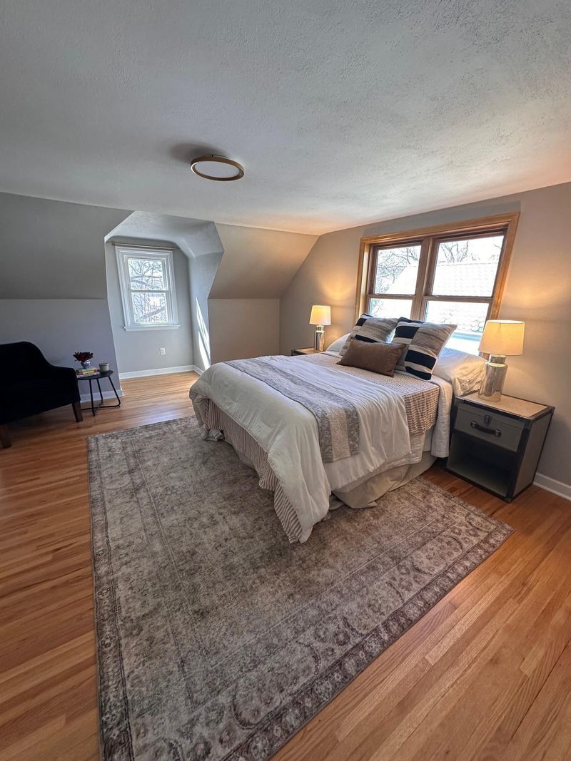 218 8 1/2 Ave NW, Rochester, MN 55901