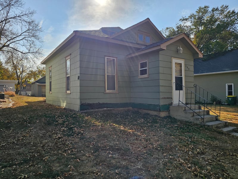 209 2nd St E, Jasper, MN 56144