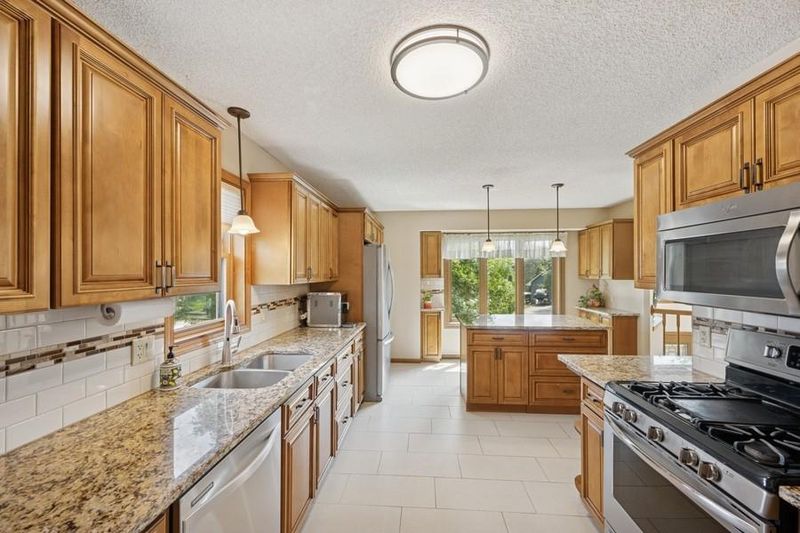 115 116th Ave NW, Coon Rapids, MN 55448