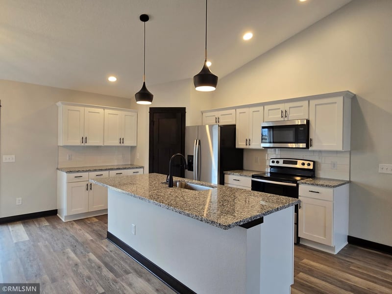 602 Warren St, Janesville, MN 56048