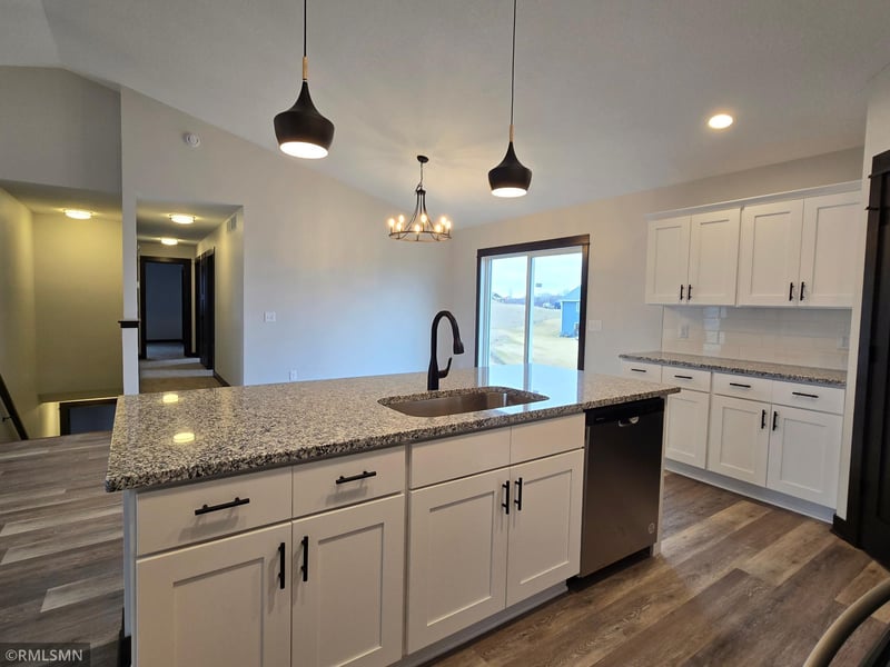 602 Warren St, Janesville, MN 56048