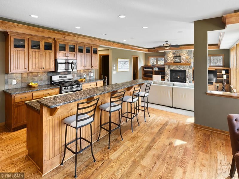 915 Silver Maple Dr, New Prague, MN 56071