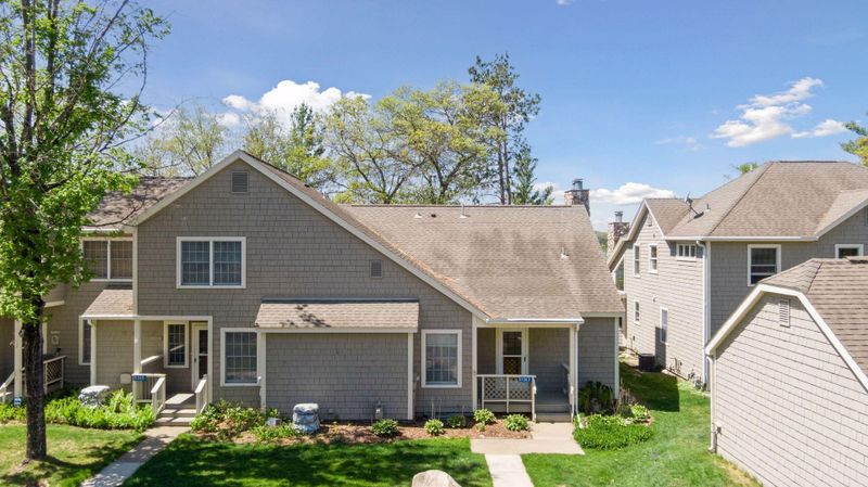 1363 East Pointe Dr, East Gull Lake, MN 56401