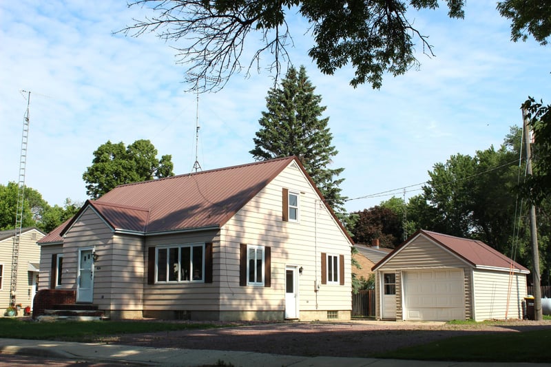 404 1st St, Ormsby, MN 56162