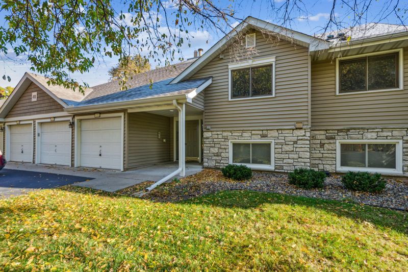 14368 Fairway Dr, Eden Prairie, MN 55344