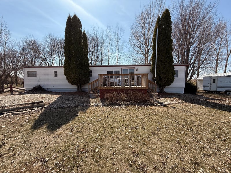 43 Pommier Ln, Garvin, MN 56132