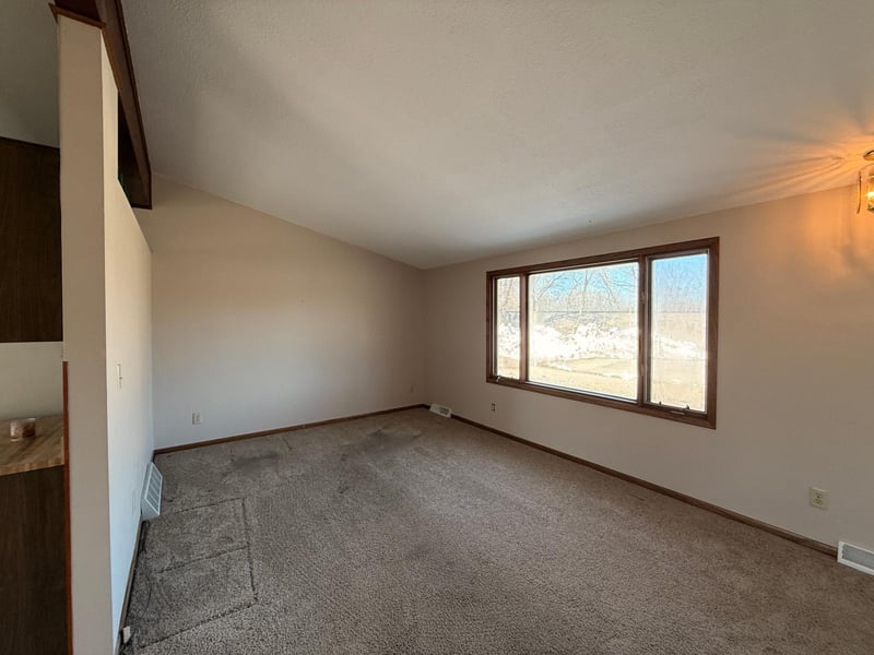 528 W Sorenson Ave, Appleton, MN 56208