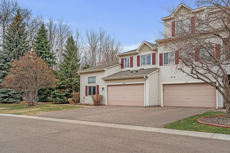 9162 Comstock Ln N, Maple Grove, MN 55311