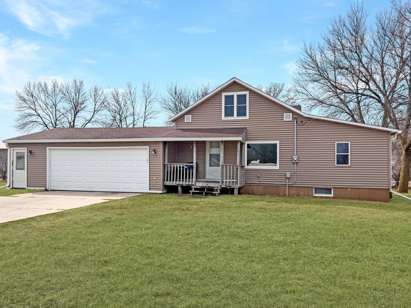 193 W Front St, Vesta, MN 56292