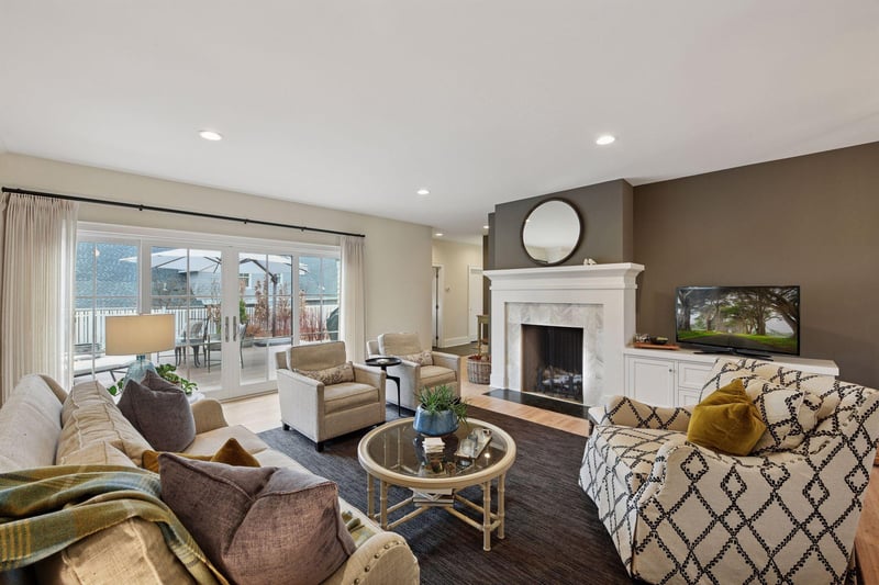 127 W Lake St, Excelsior, MN 55331