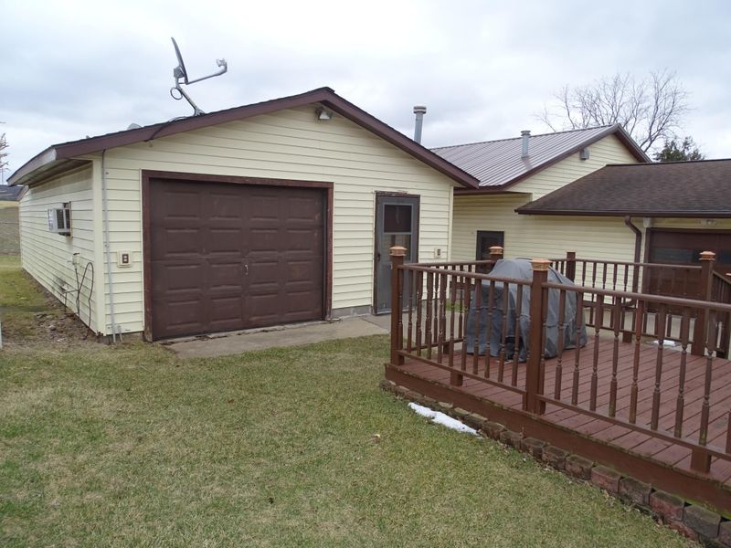 N6216 County Road V, Durand, WI 54736
