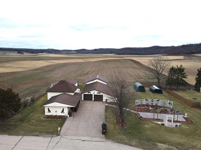 N6216 County Road V, Durand, WI 54736