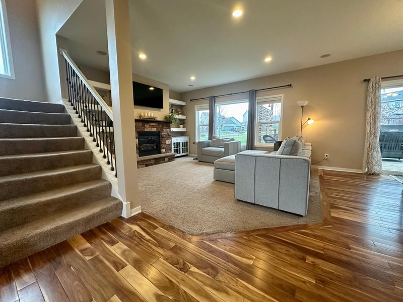 102 Bluff Ln, Dundas, MN 55019
