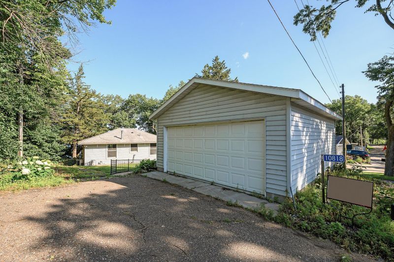 10818 55th St, Clear Lake, MN 55319