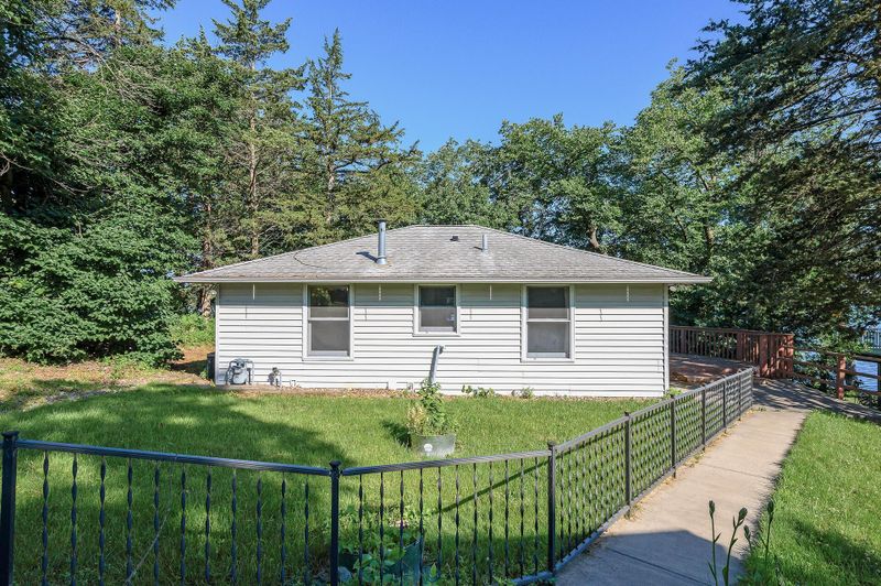 10818 55th St, Clear Lake, MN 55319