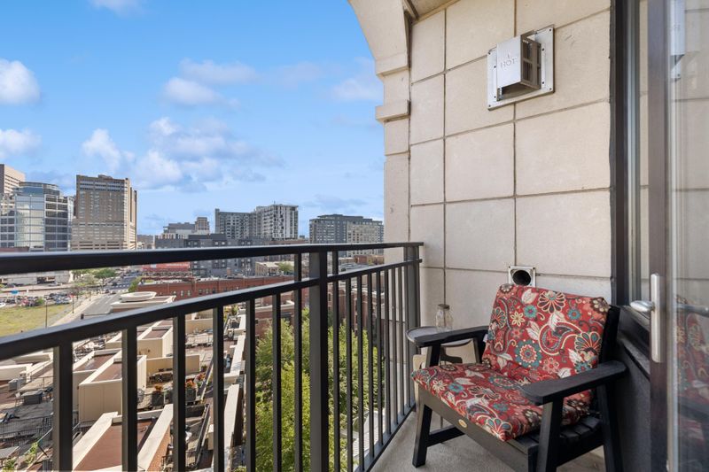 500 E Grant St #704, Minneapolis, MN 55404