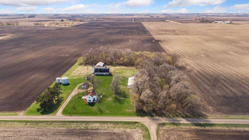 72467 510th St, Hector, MN 55342
