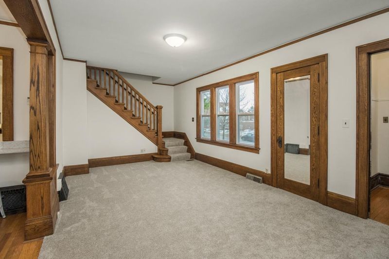 212 Page St W, Saint Paul, MN 55107