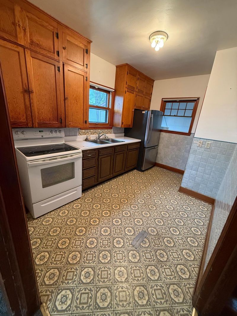 209 W Hibbard Ave, Belview, MN 56214