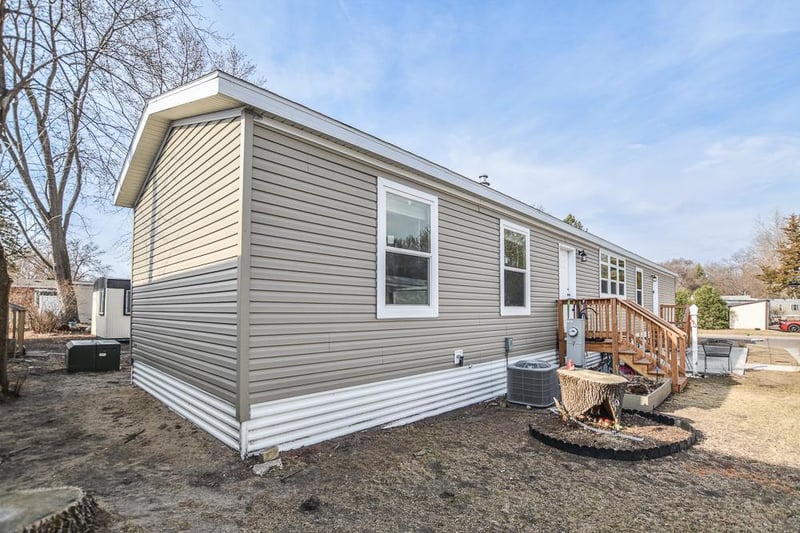 10319 Wintergreen St NW, Coon Rapids, MN 55433
