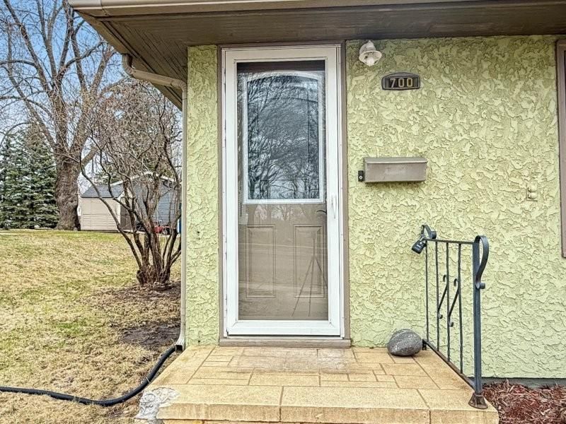 700 N Main St, Fairmont, MN 56031