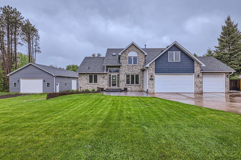2833 162nd Ave NE, Ham Lake, MN 55304
