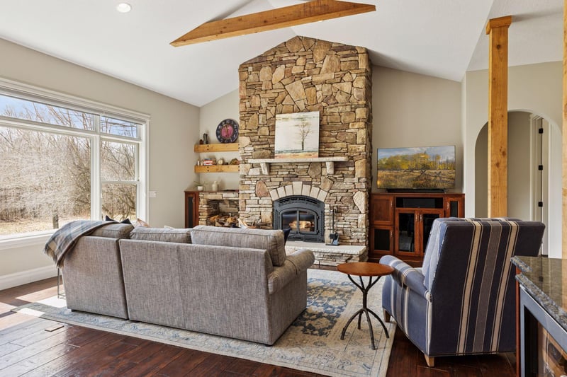 13290 Basswood Ln, Rogers, MN 55374