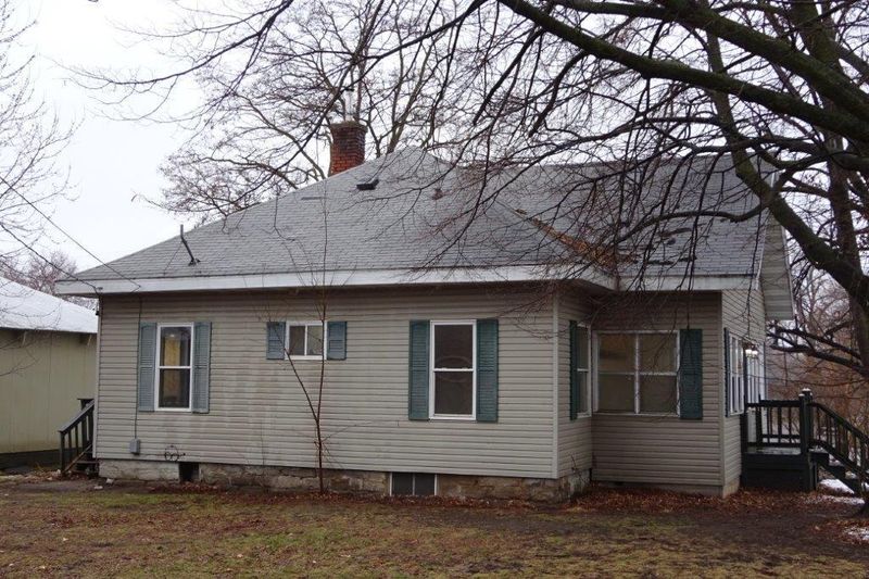 407 8th Ave W, Durand, WI 54736
