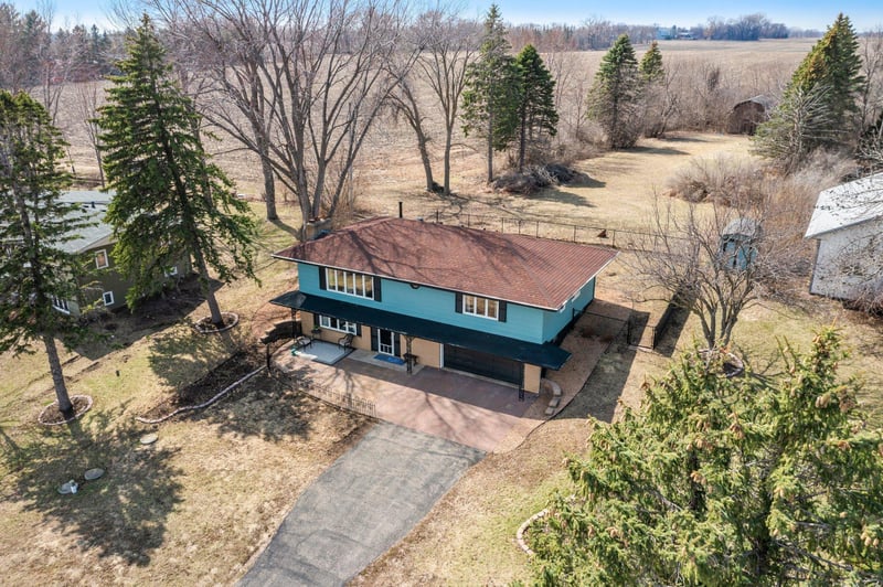 5383 County Road 6 SW, Howard Lake, MN 55349