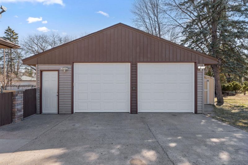 10437 Washington Blvd NE, Blaine, MN 55434