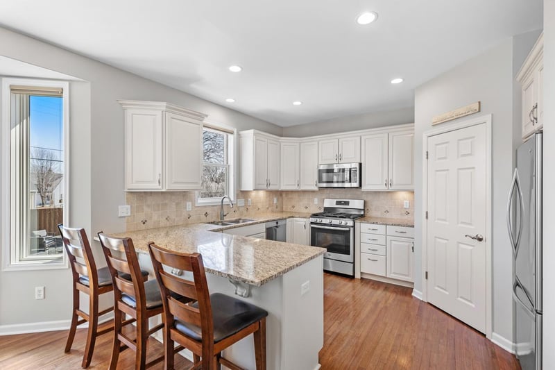 5825 Drew Ave S, Edina, MN 55410