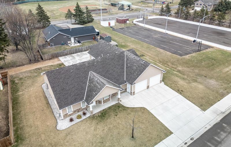 23480 Main St, Hampton, MN 55031