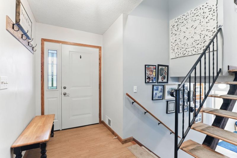 1079 Rome Dr, Apple Valley, MN 55124