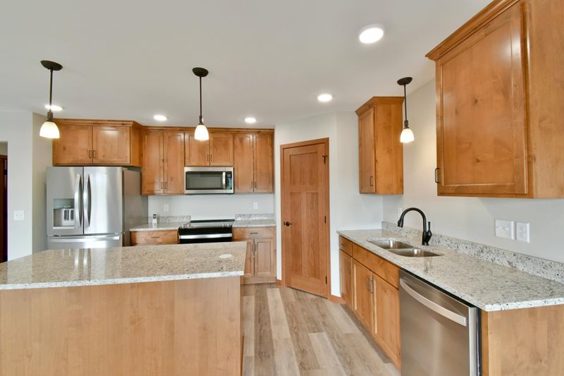 204 E 5th St, Starbuck, MN 56381