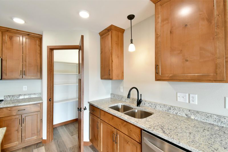 204 E 5th St, Starbuck, MN 56381