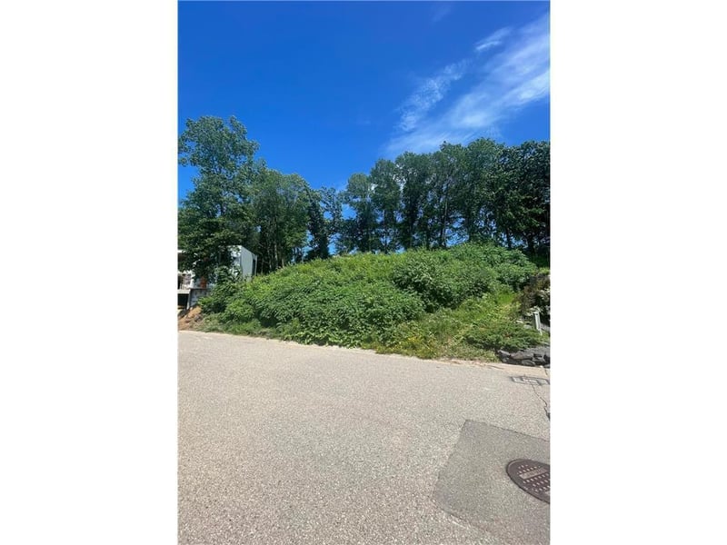 8231 Cleary Ct, Inver Grove Heights, MN 55076