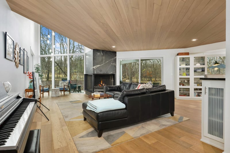 285 Leaf St, Orono, MN 55356