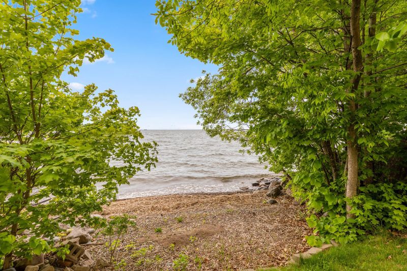 42271 Vista Rd, Isle, MN 56342